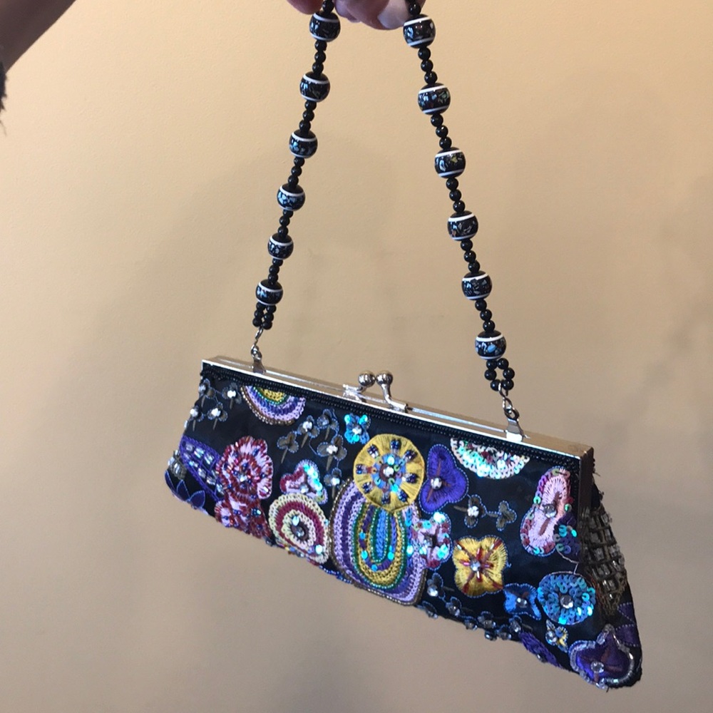 Beaded Sequin Stitched Rhinestone Floral clutch - Picture 3 of 5